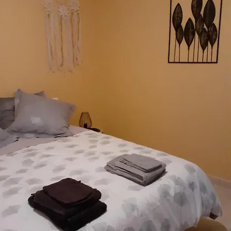Homestay Le Roqual